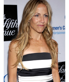 Sheryl Crow Diagnosed with Brain Tumor