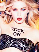 Julianne Hough Flaunts Hot Bod, Talks Tom Cruise Groping!