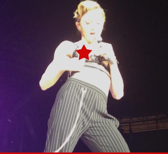 Madonna nipple slip in Istanbul