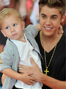 Justin Bieber Takes Baby Brother Jaxon On Red Carpet!