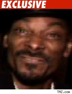 0512_snoop_tmz_ex2-1