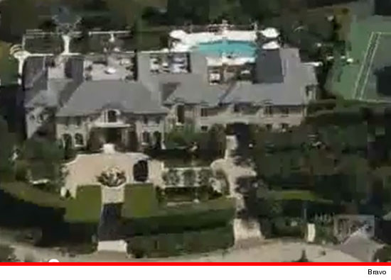 0629_lisa_vanderpump_mansio