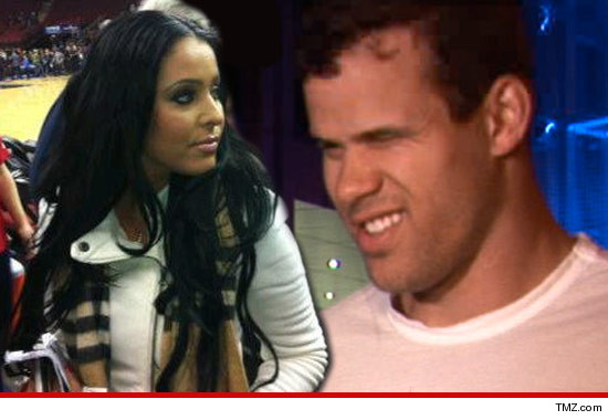 0706_kris_humphries_mila_sinaj_ex_pregnant_article_2