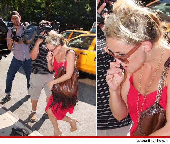 0717_kate_hudson_caught_baurgriffinonline