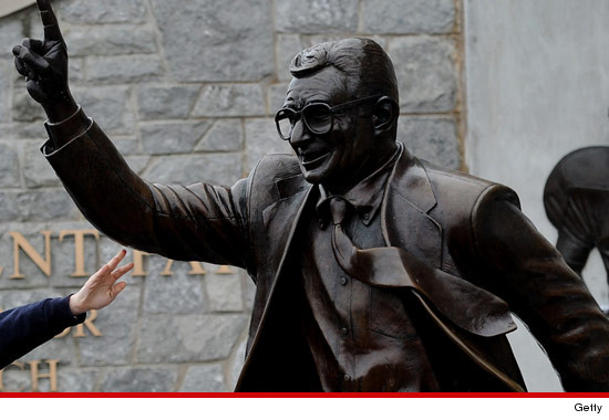 0722_paterno_statue_getty