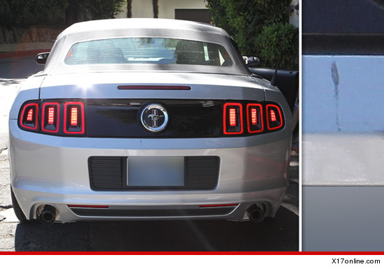 0725_mustang_lindsay_lohan_x17