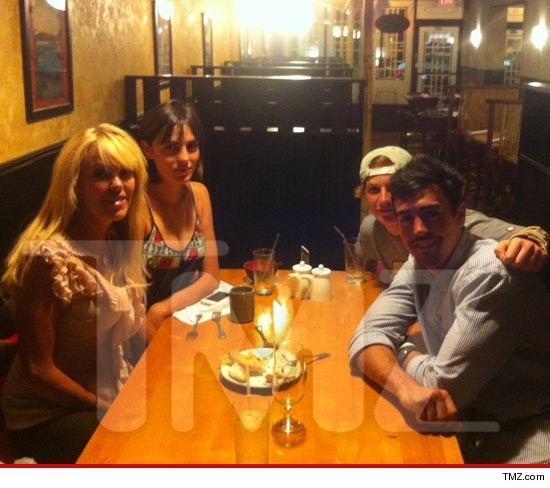 0729_ali_dina_lohan_sub_wm