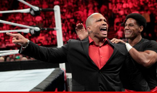 0730_wrestler_kobe_bryant_wwe_article