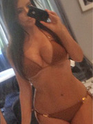 Kim Kardashian Posts Two Non-Retouched Bikini Pics!