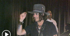 Johnny Depp -- Single, Ready to Mingle ... at Pink Taco
