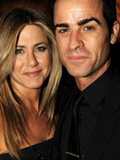 Jennifer Aniston Engaged to Justin Theroux!