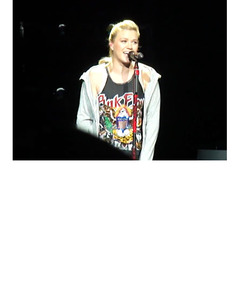 Kelly Clarkson Covers Eminem's "Lose Yourself" -- Listen Now!