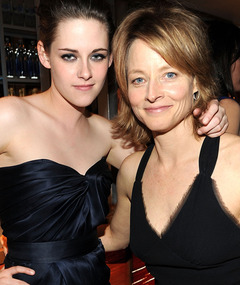Jodie Foster Stands Up for "Panic Room" Costar Kristen Stewart