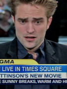 Robert Pattinson Dodges Personal Questions on "Good Morning America"