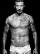 David Beckham: Back In His Underwear for H&M!
