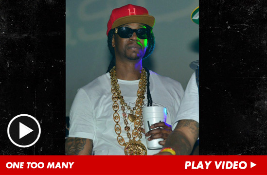 081612_2chainz_still