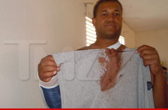 0820_marcus_weaver_getty_article_shirt