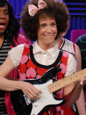 jamie lee curtis kristen wiig jamieleecurtis toofab jamie lee curtis kristen wiig jamieleecurtis toofab