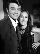 "Glee" Goodies: Gorgeous Guys and Sarah Jessica Parker On Set!