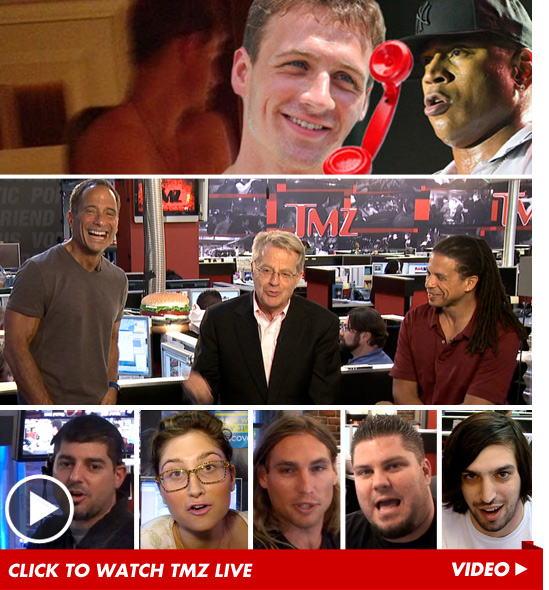 082212_tmzlive