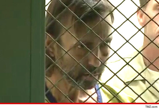 0828ll_cool_j_intruder_article_tmz_2