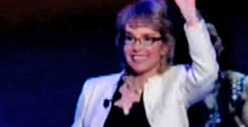 Gabrielle Giffords -- Leads INSPIRING Pledge of Allegiance at DNC