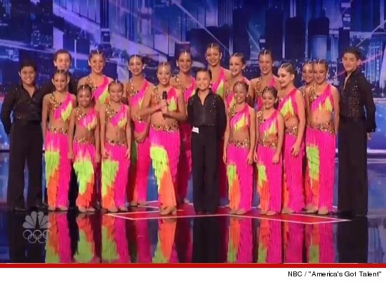 09110_dance_team_nbc