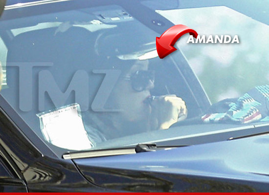 0913-amanda-bynes-tmz-arrow