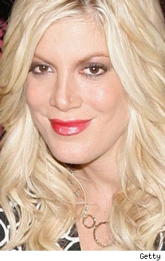 tori_spelling_getty_240-1