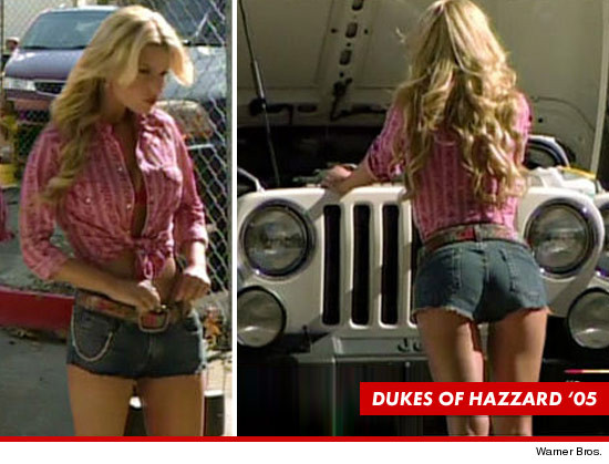 0921-jessica-simpson-daisy-dukes