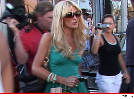 0921_paris_hilton_tmz