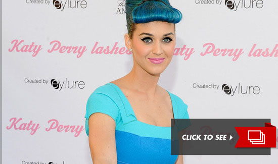 katy-perry-side-boob