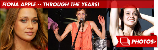 0925_fiona_apple_through_footer