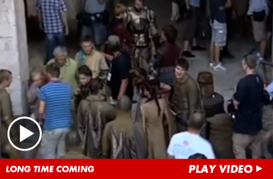092712_thrones_still