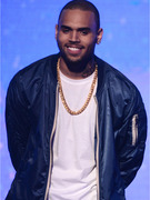 Chris Brown Breaks Up with Girlfriend ... Over Rihanna