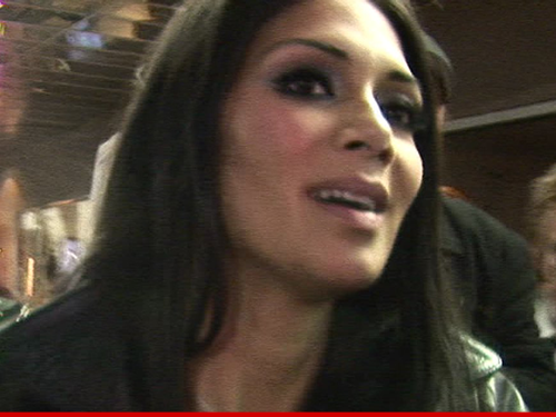 1008-nicole-scherzinger-tmz-atw