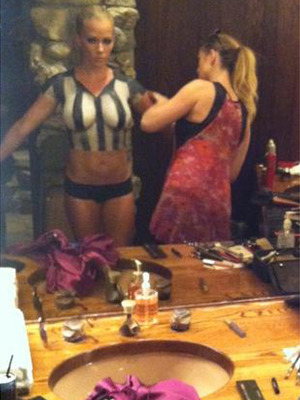 Kendra Wilkinson's Revealing Halloween Costume