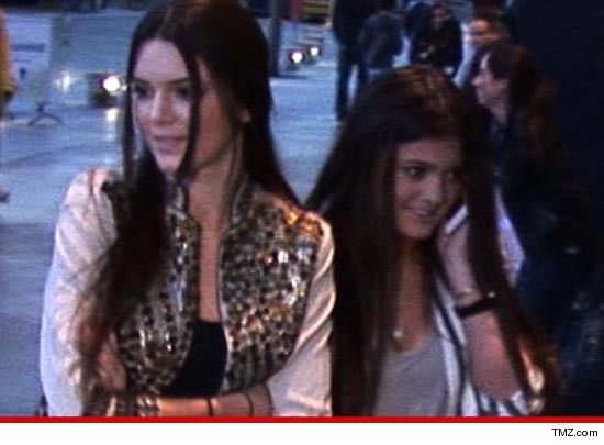 1029_kylie_kandall_jenner_tmz