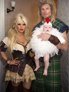 Jessica Simpson Flaunts Slim Figure in Sexy Halloween Costume