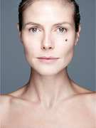 Heidi Klum Goes Makeup Free For a Good Cause!