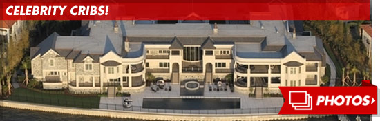 1105_celebrity_cribs_footer