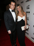 Jennifer Aniston Shows Off Engagement Ring, Sexy Specs!