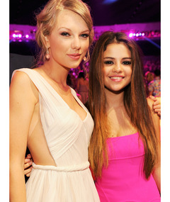 Taylor Swift Dishes on Her "Sister" Selena Gomez