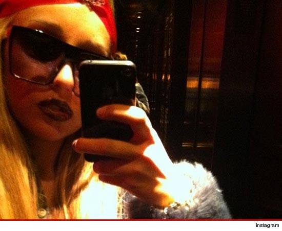 1124_amanda_bynes_instagram