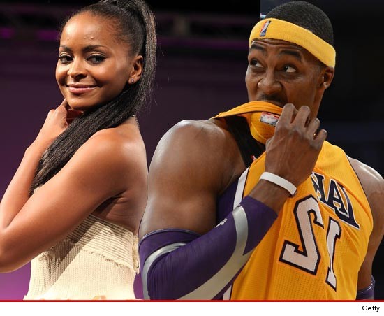 1124_Royce-Reed-and-dwight_howard_getty
