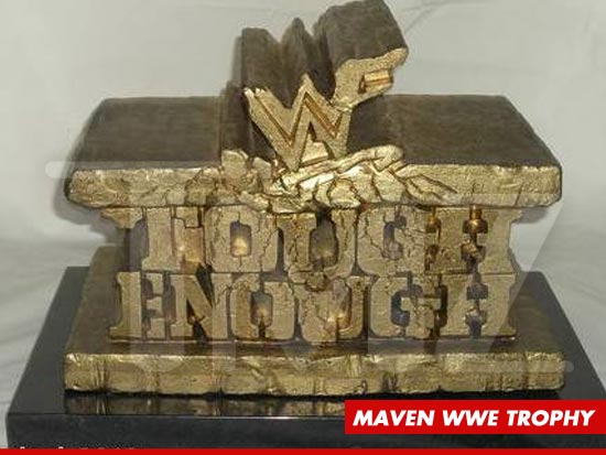 1128_maven_with_trophyWM