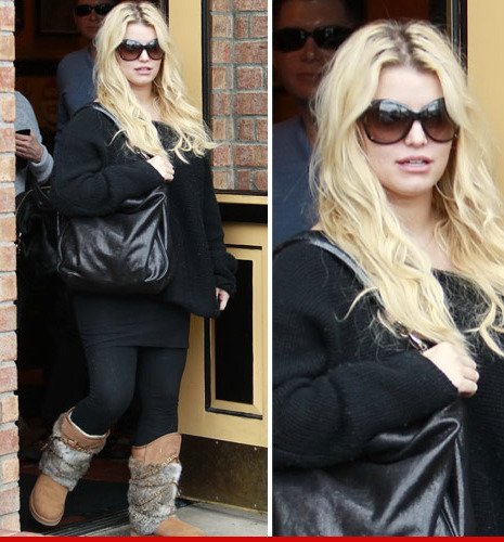1213_jessica_simpson_inf_article