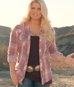 Jessica Simpson Flaunts 50 Pound Weight Loss In New Ad