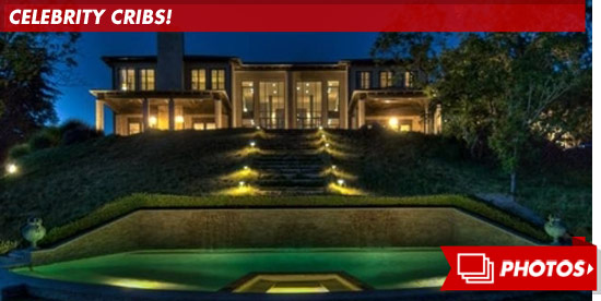 1219_celebrity_cribs_footer