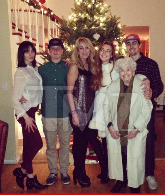 1226_linday_family_Christmas